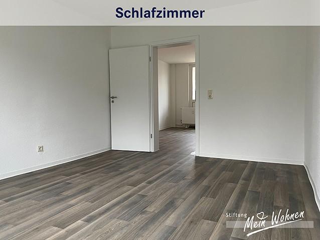 2 Zimmer, Dusche und großer Balkon - jetzt besichtigen!