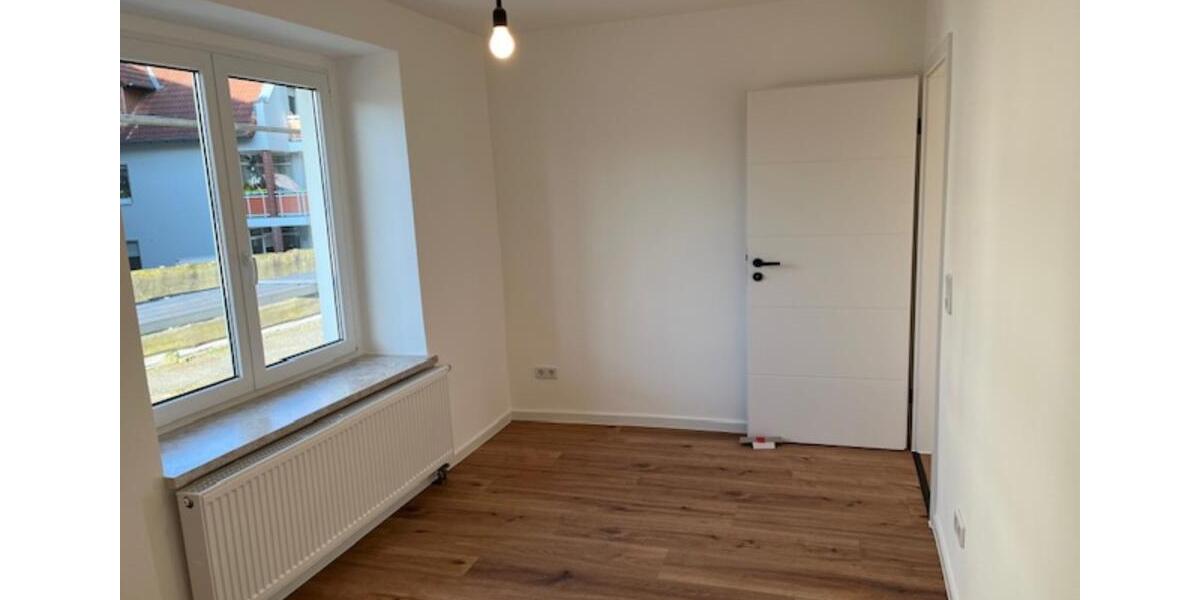 Erdgeschoßwohnung Grimma - 4 Zimmer, 97 m&sup2;, 1.100&euro; | Angebot:25178980