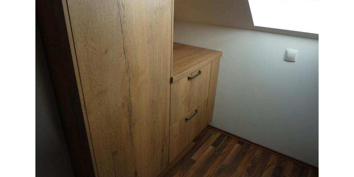 Dachgeschoßwohnung Menslage - 3 Zimmer, 100 m&sup2;, 700&euro; | Angebot:24308566