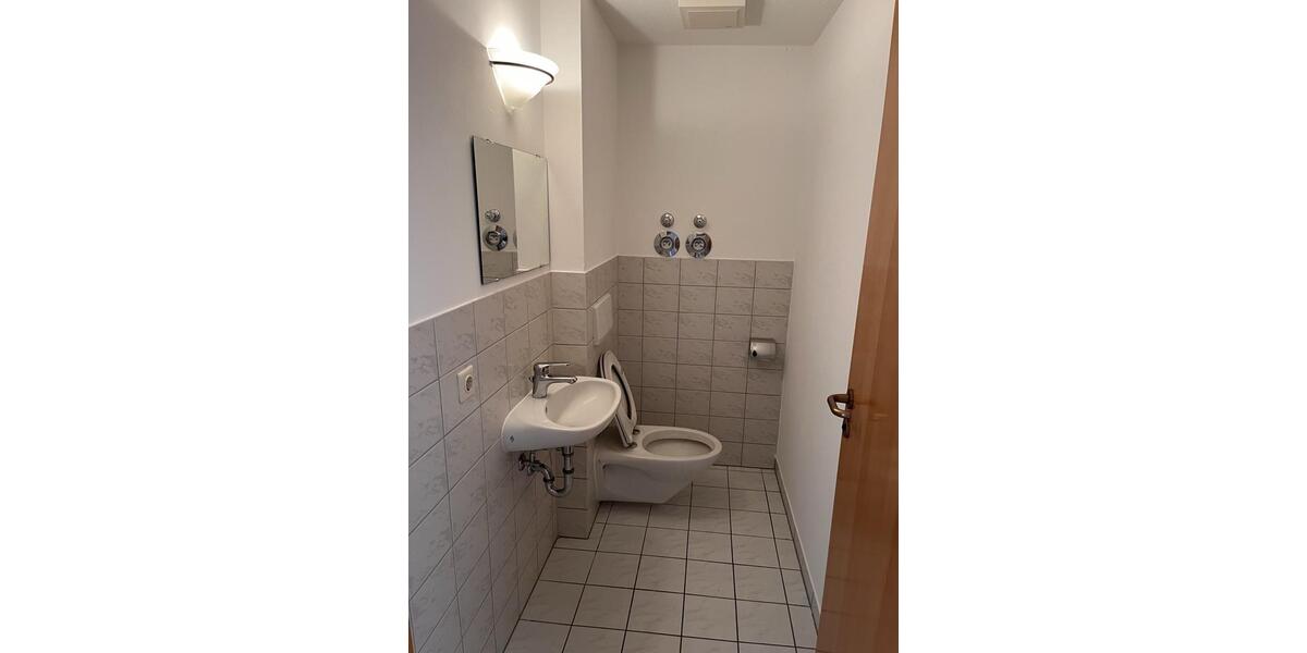 Etagenwohnung Heroldsberg - 3 Zimmer, 83 m&sup2;, 865&euro; | Angebot:25178640