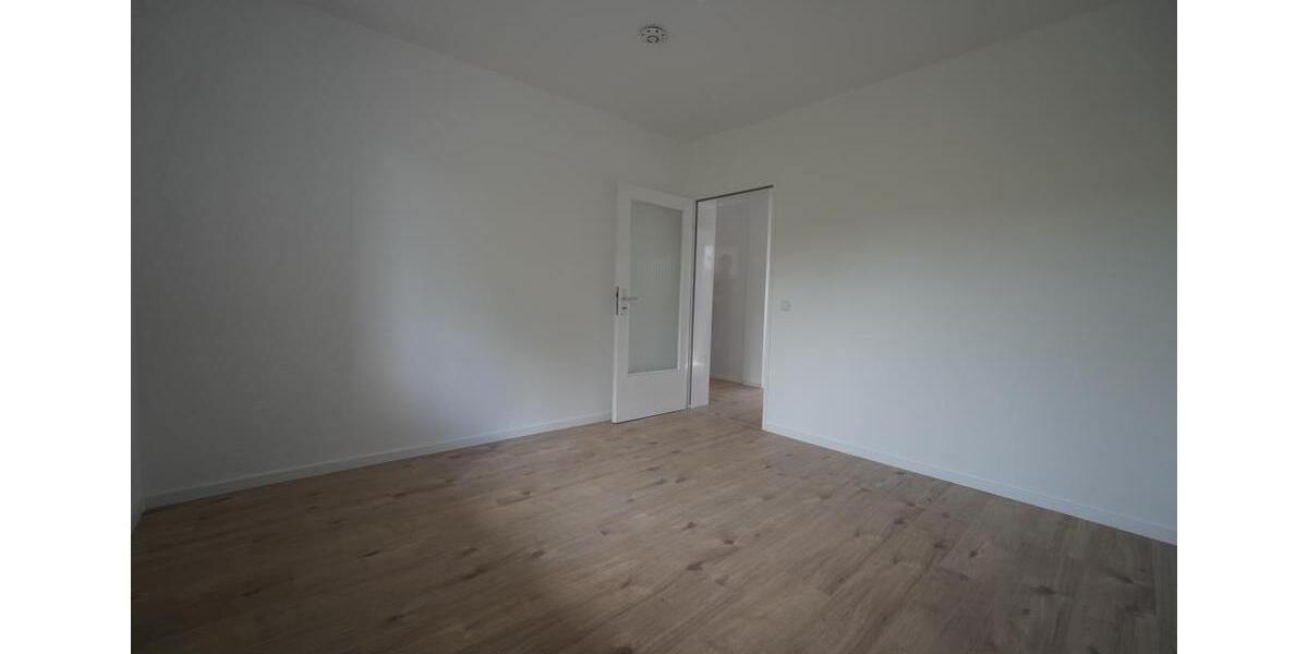 Etagenwohnung Eschwege - 3 Zimmer, 74 m&sup2;, 514&euro; | Angebot:26289856