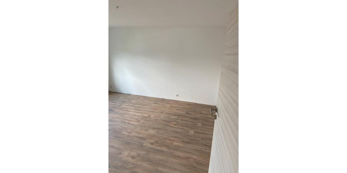 Etagenwohnung Kösching - 3 Zimmer, 80 m&sup2;, 1.090&euro; | Angebot:26546259