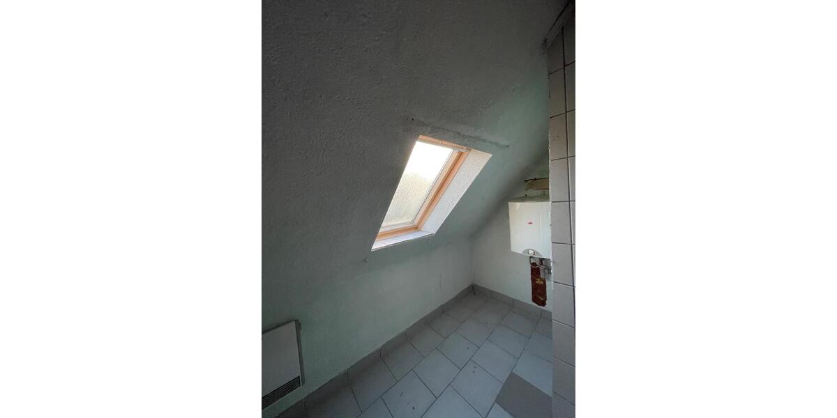 Dachgeschoßwohnung Eisleben (Lutherstadt) - 1 Zimmer, 56 m&sup2;, 320&euro; | Angebot:25994164