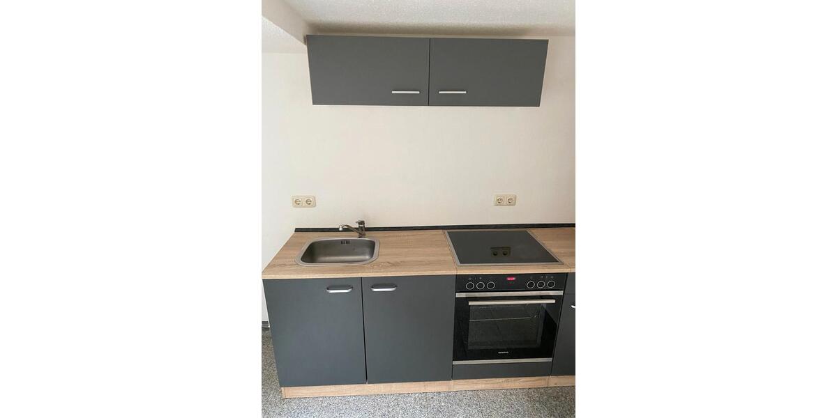 Erdgeschoßwohnung Zella-Mehlis Mehlis - 2 Zimmer, 45 m&sup2;, 300&euro; | Angebot:25977654