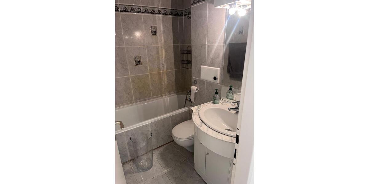 Etagenwohnung Wiesbaden Schierstein - 1 Zimmer, 35 m&sup2;, 700&euro; | Angebot:26640375