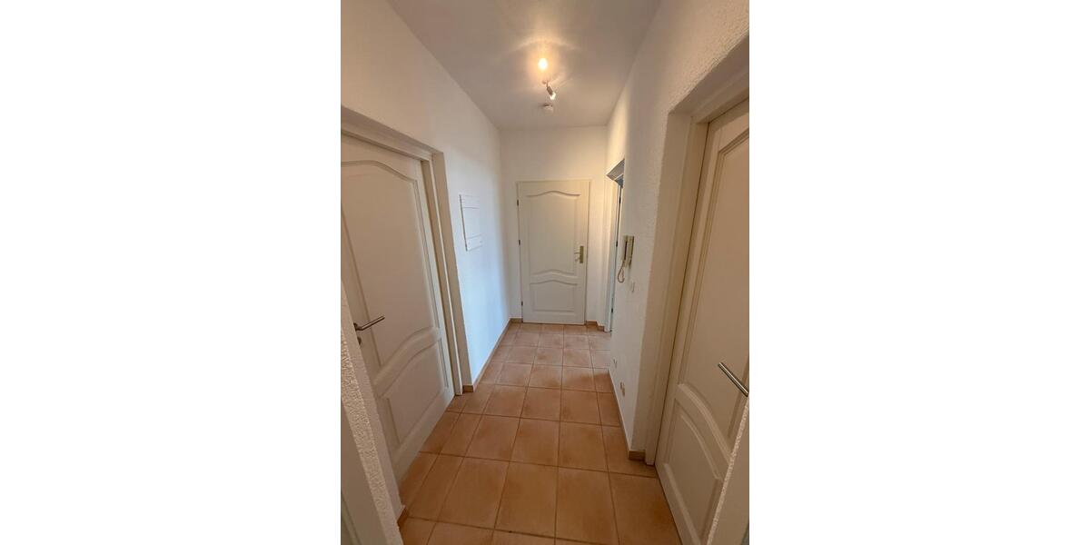 Hochparterre Erfurt Hochheim - 3 Zimmer, 57 m&sup2;, 570&euro; | Angebot:25758199