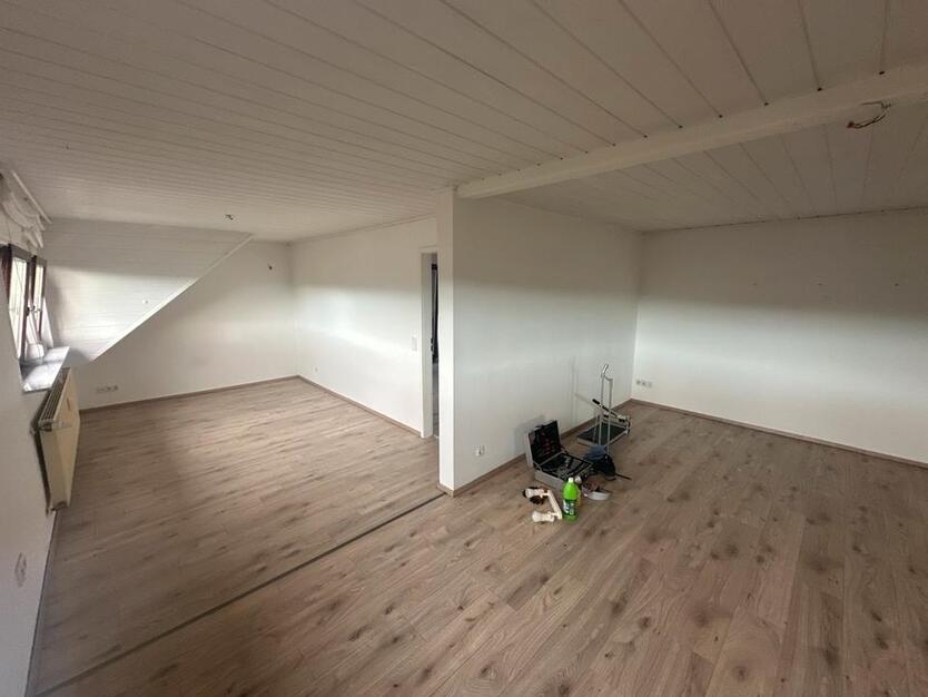 3 Zimmerwohnung Küche Bad - 95 qm in Eidengesäß zimmer