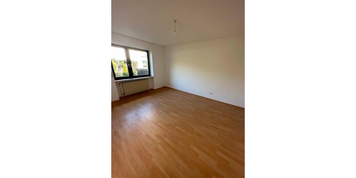 Erdgeschoßwohnung Bayreuth Meyernberg - 1 Zimmer, 40 m&sup2;, 570&euro; | Angebot:25936632