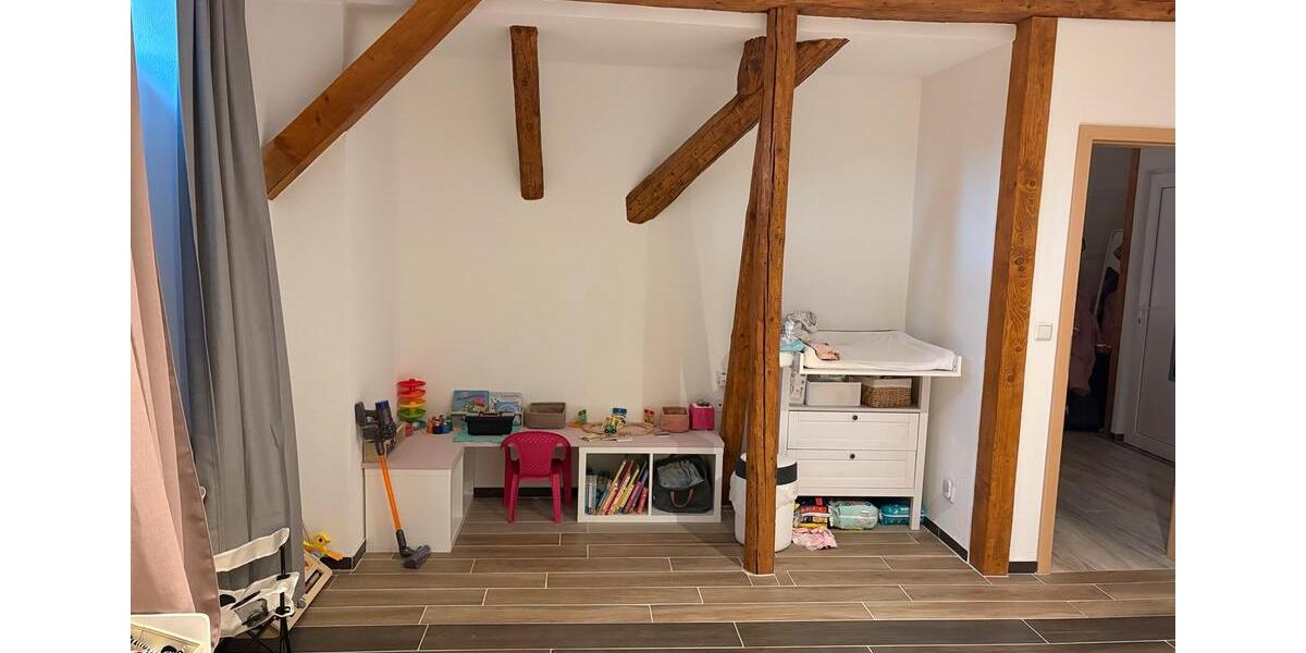 Dachgeschoßwohnung Blankenburg (Harz) - 4 Zimmer, 130 m&sup2;, 1.200&euro; | Angebot:23739064