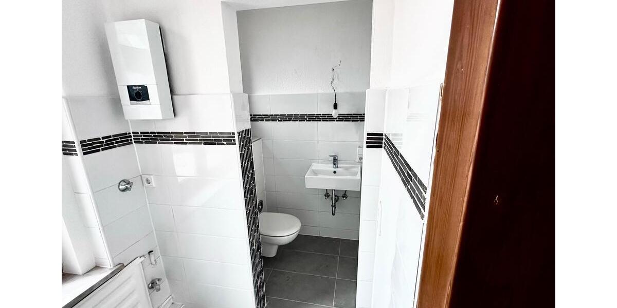 Dachgeschoßwohnung Wuppertal Gemarkung Langerfeld - 3 Zimmer, 101 m&sup2;, 900&euro; | Angebot:24982473