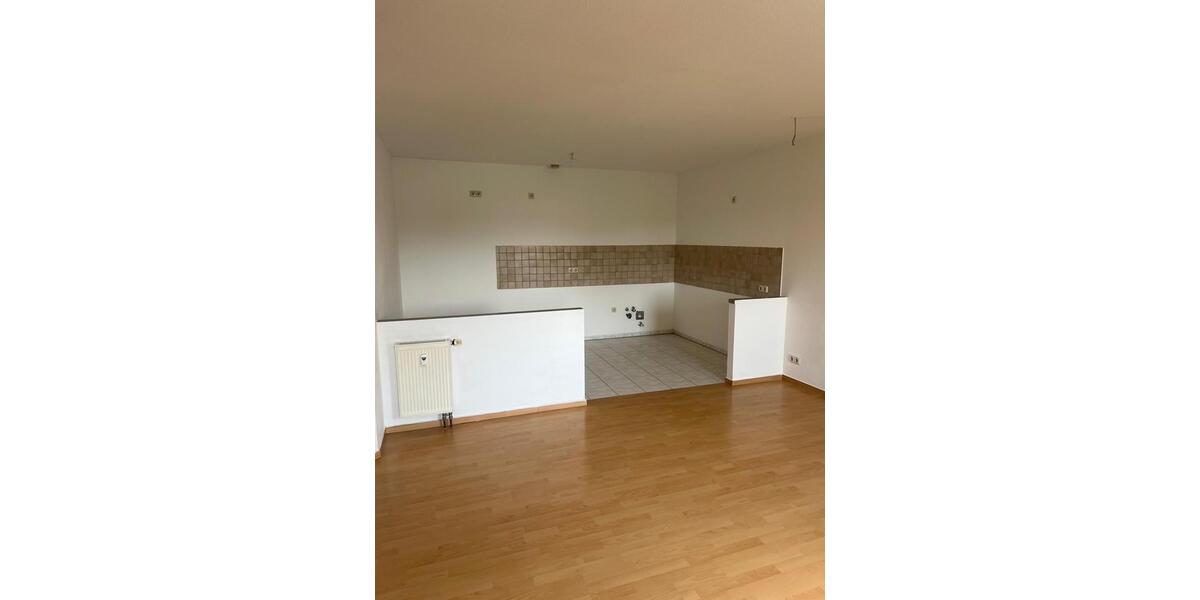Etagenwohnung Eisenberg - 3 Zimmer, 70 m&sup2;, 630&euro; | Angebot:24524293