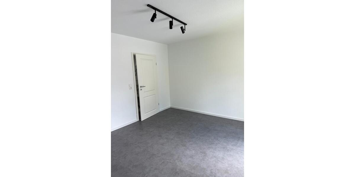 Dachgeschoßwohnung Schalksmühle - 2 Zimmer, 66 m&sup2;, 780&euro; | Angebot:26633222