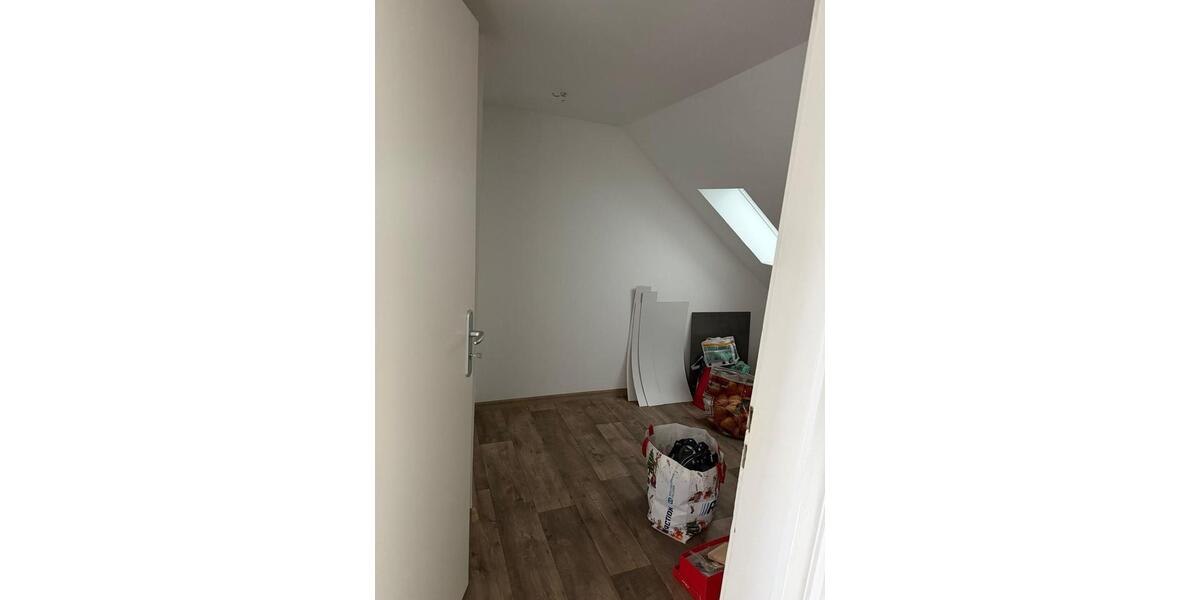 Dachgeschoßwohnung Helmstedt - 3 Zimmer, 75 m&sup2;, 530&euro; | Angebot:24794990