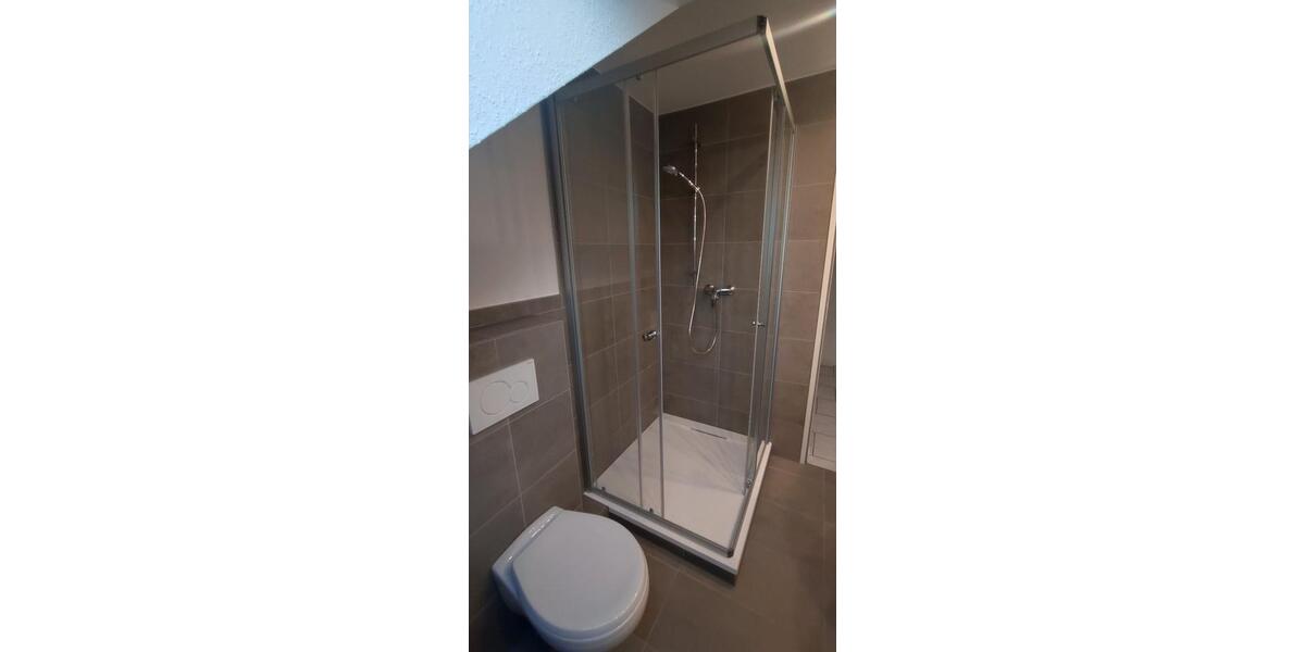 Dachgeschoßwohnung Troisdorf Altenrath - 2.5 Zimmer, 93 m&sup2;, 880&euro; | Angebot:25962569