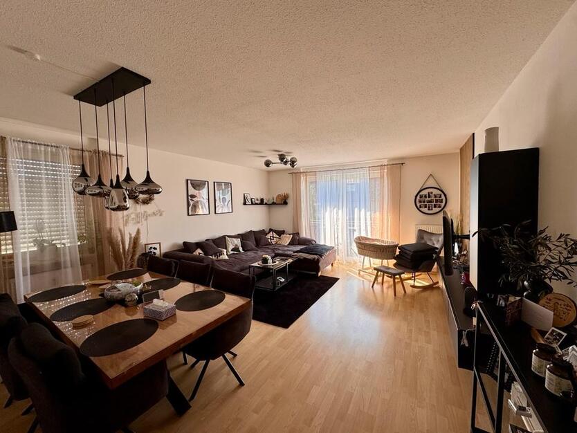 Helle 3,5 Zimmer Wohnung in Bruckberg zu vermieten