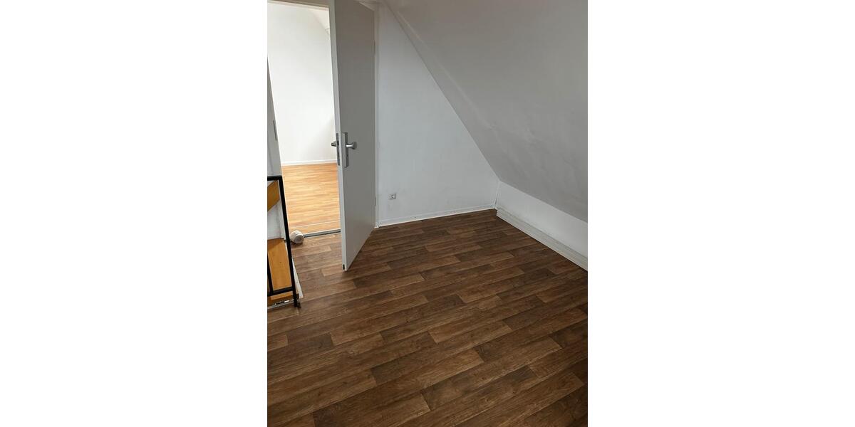 Dachgeschoßwohnung Kissing - 1 Zimmer, 50 m&sup2;, 690&euro; | Angebot:26097086
