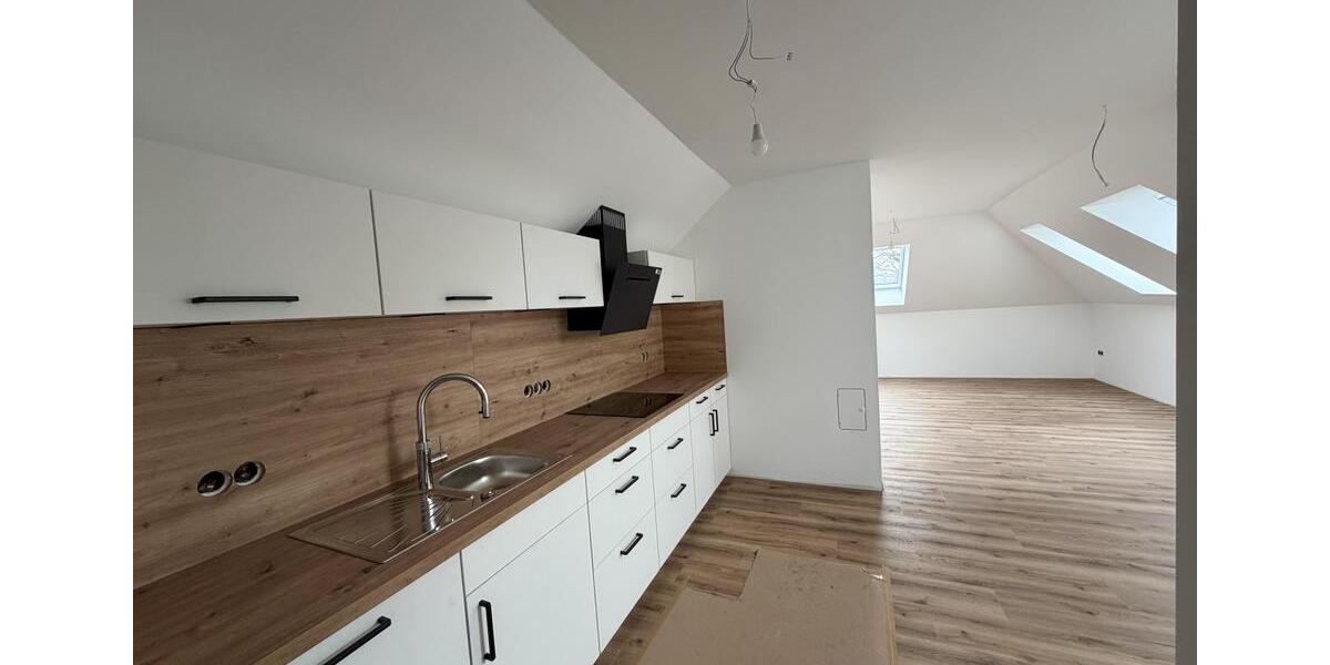 Dachgeschoßwohnung Papenburg - 3 Zimmer, 83 m&sup2;, 1.090&euro; | Angebot:26029987