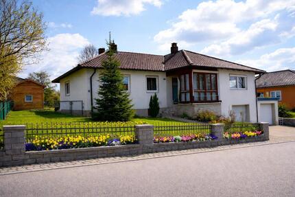 Haus Tettenweis - 5 Zimmer, 131 m&sup2;, 1.285&euro; | Angebot:26026451