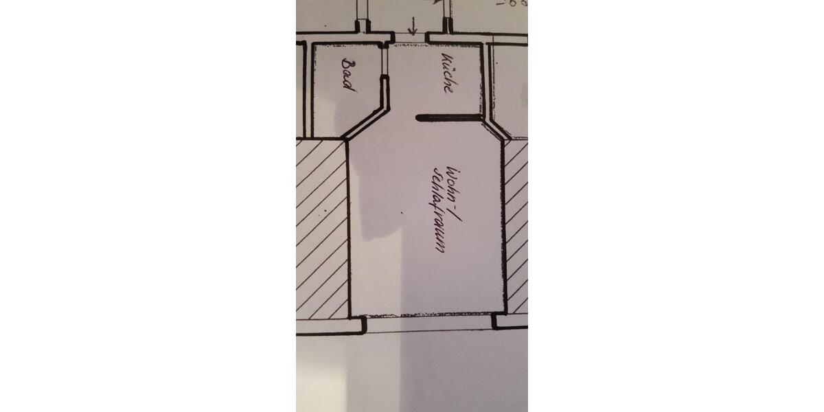 Dachgeschoßwohnung Schönebeck (Elbe) - 1 Zimmer, 28 m&sup2;, 180&euro; | Angebot:25023251
