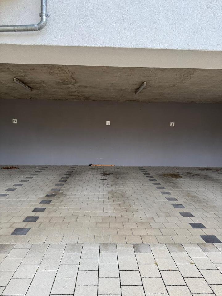 2-Zimmer-Wohnung mit überdachtem Kfz-Stellplatz zimmer