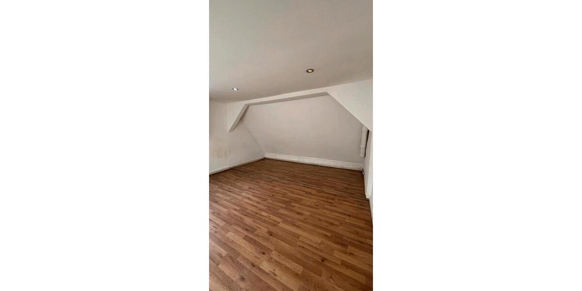 Dachgeschoßwohnung Birkenau - 3 Zimmer, 90 m&sup2;, 950&euro; | Angebot:26701066