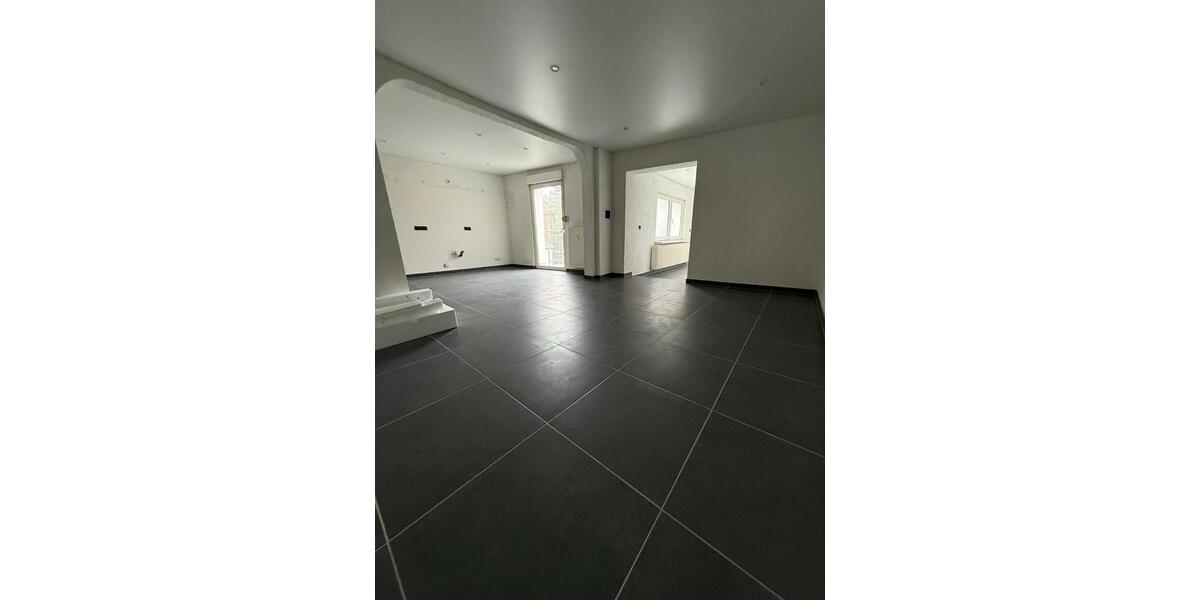 Erdgeschoßwohnung Völklingen - 3 Zimmer, 100 m&sup2;, 850&euro; | Angebot:25539811