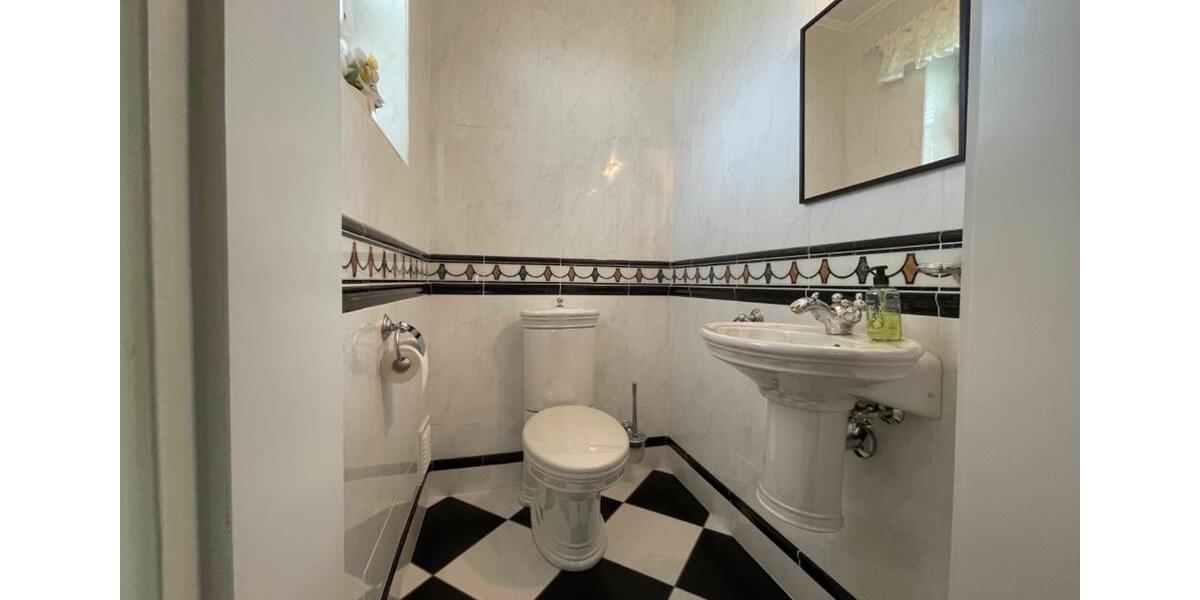Einfamilienhaus Husum - 7 Zimmer, 181 m&sup2;, 1.850&euro; | Angebot:26563609