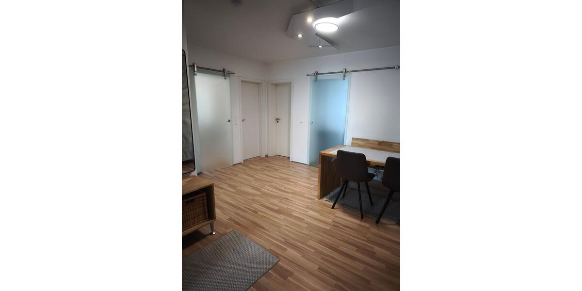 Erdgeschoßwohnung Ravensburg Eschach - 3.5 Zimmer, 82 m&sup2;, 1.200&euro; | Angebot:26557858