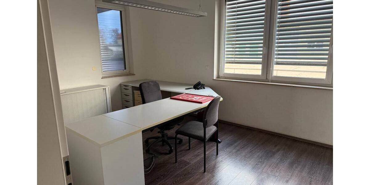 Einfamilienhaus Wettin-Löbejün Löbejün - 9 Zimmer, 290 m&sup2;, 9&euro; | Angebot:26692373