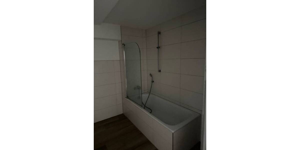 Etagenwohnung Suhl - 4 Zimmer, 78 m&sup2;, 780&euro; | Angebot:25968713