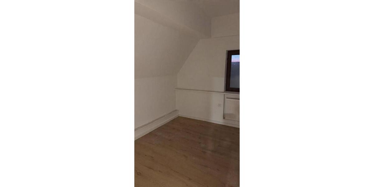 Dachgeschoßwohnung Limburg an der Lahn Dietkirchen - 3 Zimmer, 63 m&sup2;, 920&euro; | Angebot:25618734