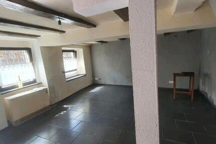 Haus Altena - 5 Zimmer, 120 m&sup2;, 700&euro; | Angebot:24662731