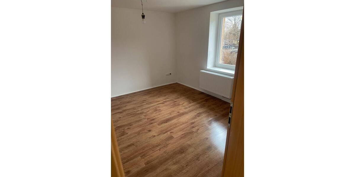 Etagenwohnung Klipphausen - 4 Zimmer, 94 m&sup2;, 1.033&euro; | Angebot:25164233