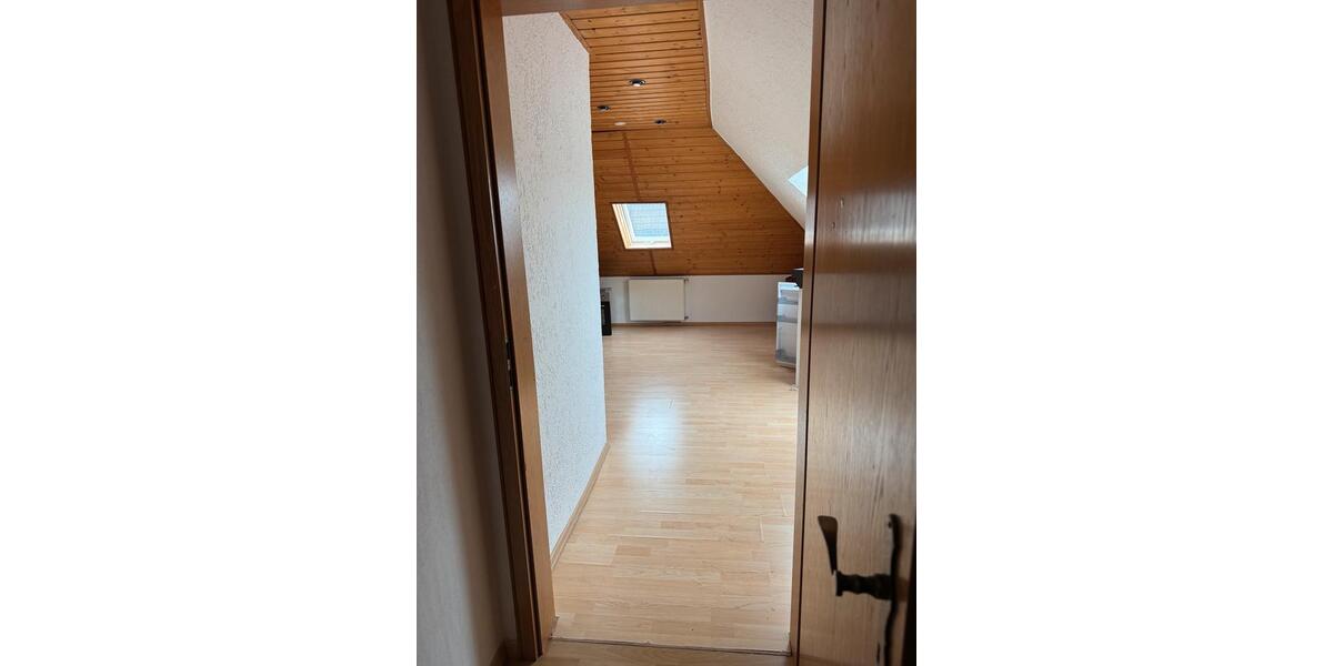 Dachgeschoßwohnung Upgant-Schott Schott - 1 Zimmer, 80 m&sup2;, 525&euro; | Angebot:24895786