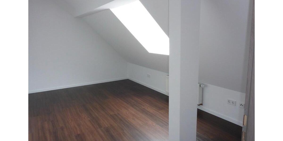 Etagenwohnung Dipperz - 5 Zimmer, 120 m&sup2;, 1.080&euro; | Angebot:26265652