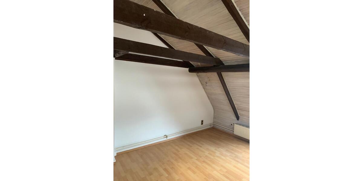 Dachgeschoßwohnung Flensburg - 2 Zimmer, 45 m&sup2;, 380&euro; | Angebot:25569808