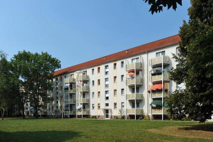 Wohnung Merseburg - 2 Zimmer, 51 m&sup2;, 320&euro; | Angebot:25263283