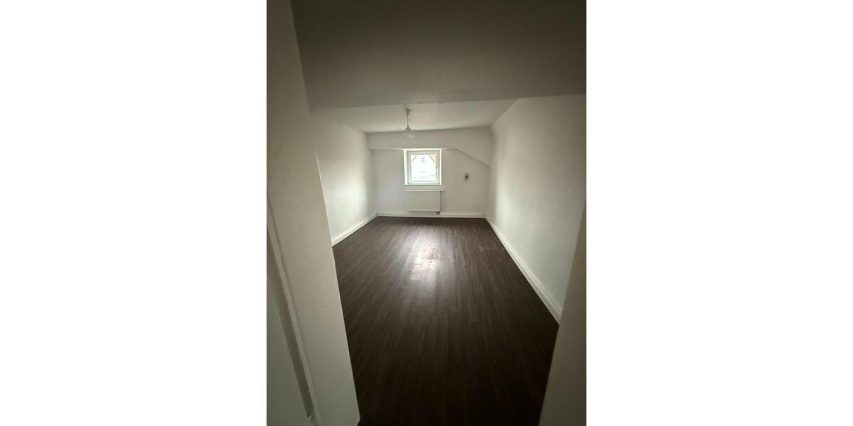 Erdgeschoßwohnung Scheinfeld - 7 Zimmer, 173 m&sup2;, 900&euro; | Angebot:24118533