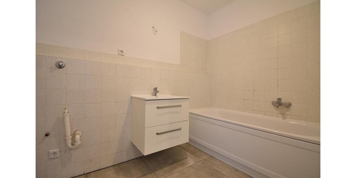 Etagenwohnung Duisburg Walsum - 3 Zimmer, 81 m&sup2;, 795&euro; | Angebot:25870126