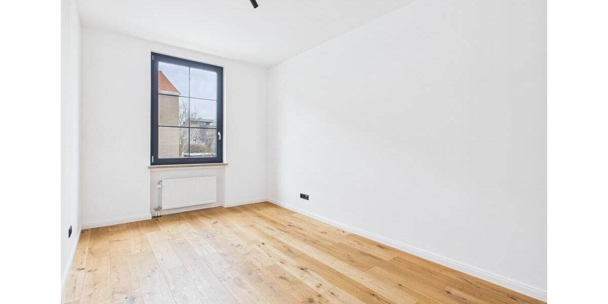 Loft - Studio - Atelier Bobingen - 5 Zimmer, 175 m&sup2;, 1.720&euro; | Angebot:26261314