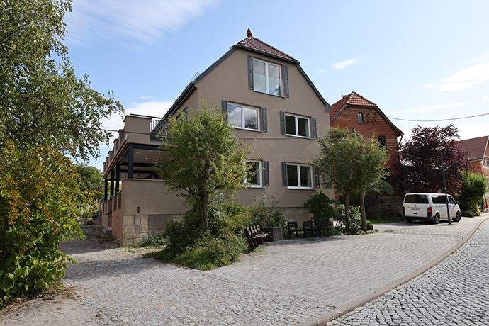 Einfamilienhaus Erfurt Linderbach - 7 Zimmer, 300 m&sup2;, 2.900&euro; | Angebot:25670888