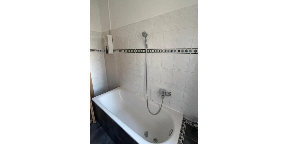 Wohnen auf Zeit Pforzheim Nordstadt - 19 Zimmer, 100 m&sup2;, 470&euro; | Angebot:26594589