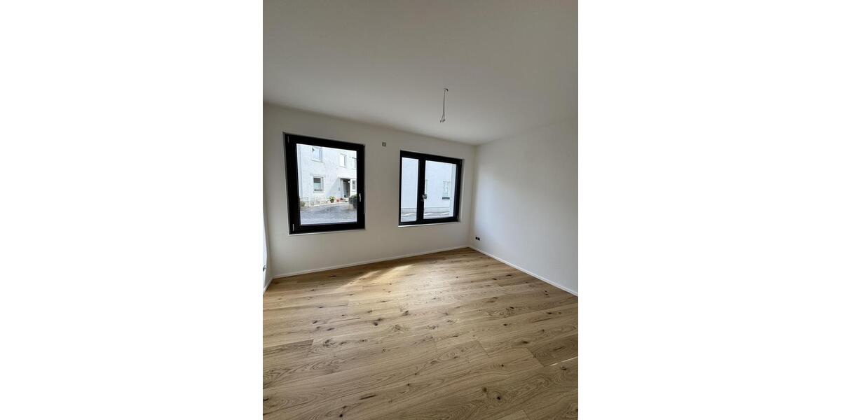 Erdgeschoßwohnung Bonn Bad Godesberg - 3 Zimmer, 75 m&sup2;, 1.500&euro; | Angebot:26050312