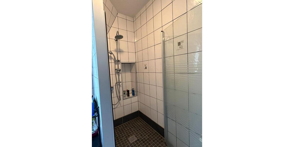 Dachgeschoßwohnung Kleve - 1 Zimmer, 15 m&sup2;, 380&euro; | Angebot:25988638