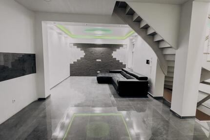 Luxuriöses Einfamilienhaus mit modernem Soutterain- Ausbau 5 zimmer