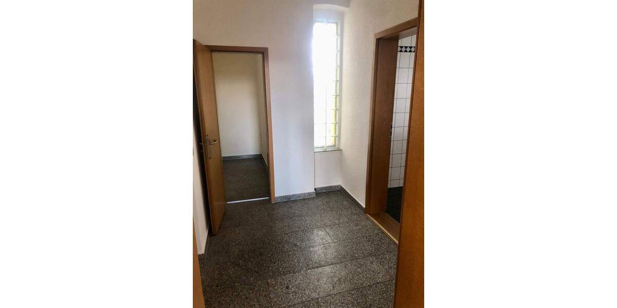 Etagenwohnung Altenburg Altenburg - 2 Zimmer, 55 m&sup2;, 325&euro; | Angebot:25244050