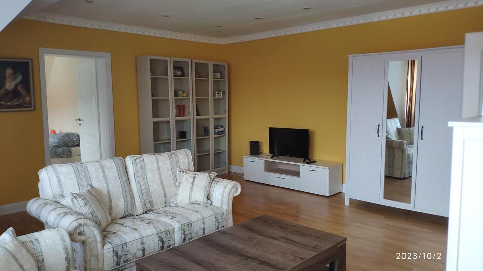 Elegante möblierte 2 Zi Wohnung in zentraler Lage