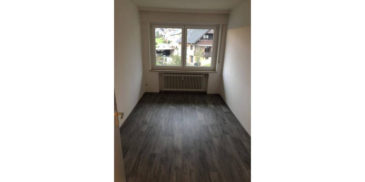 Etagenwohnung Detmold Hiddesen - 3 Zimmer, 87 m&sup2;, 650&euro; | Angebot:26204897