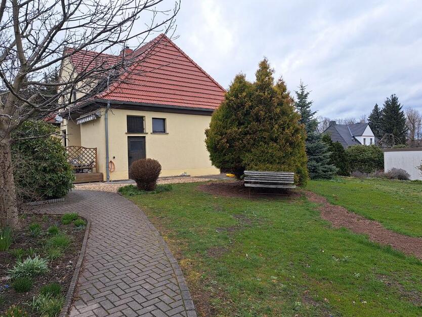 Vermiete WG 1,5 Zimmer in Zwickau 350€ kalt plus 100€ Nebenkosten