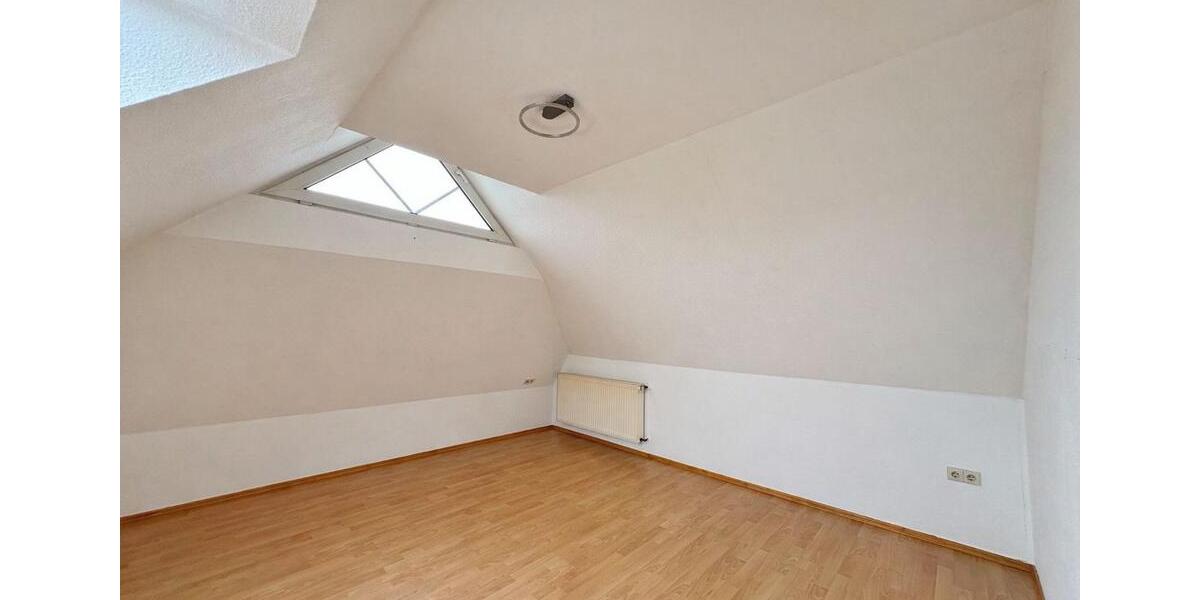 Dachgeschoßwohnung Edewecht - 2 Zimmer, 57 m&sup2;, 590&euro; | Angebot:26444280